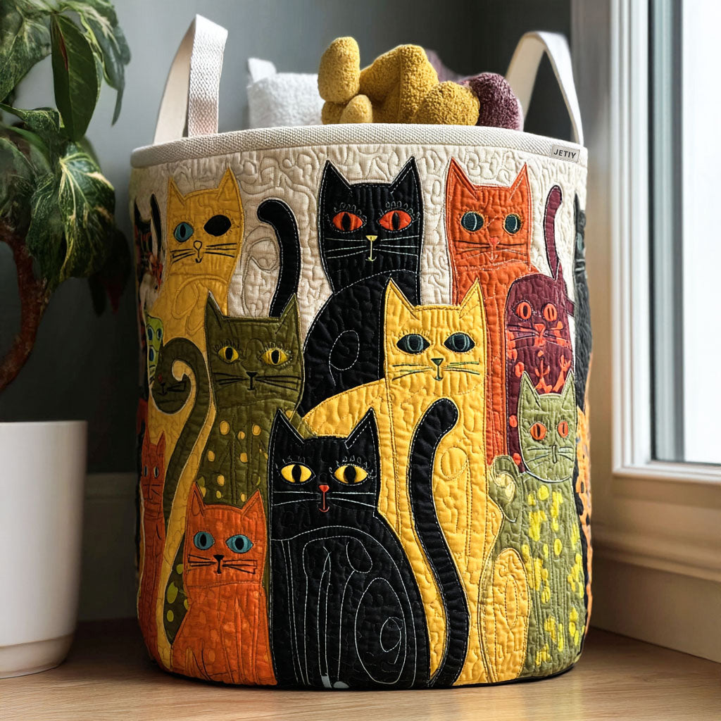 Padded basket with cuddly kittens