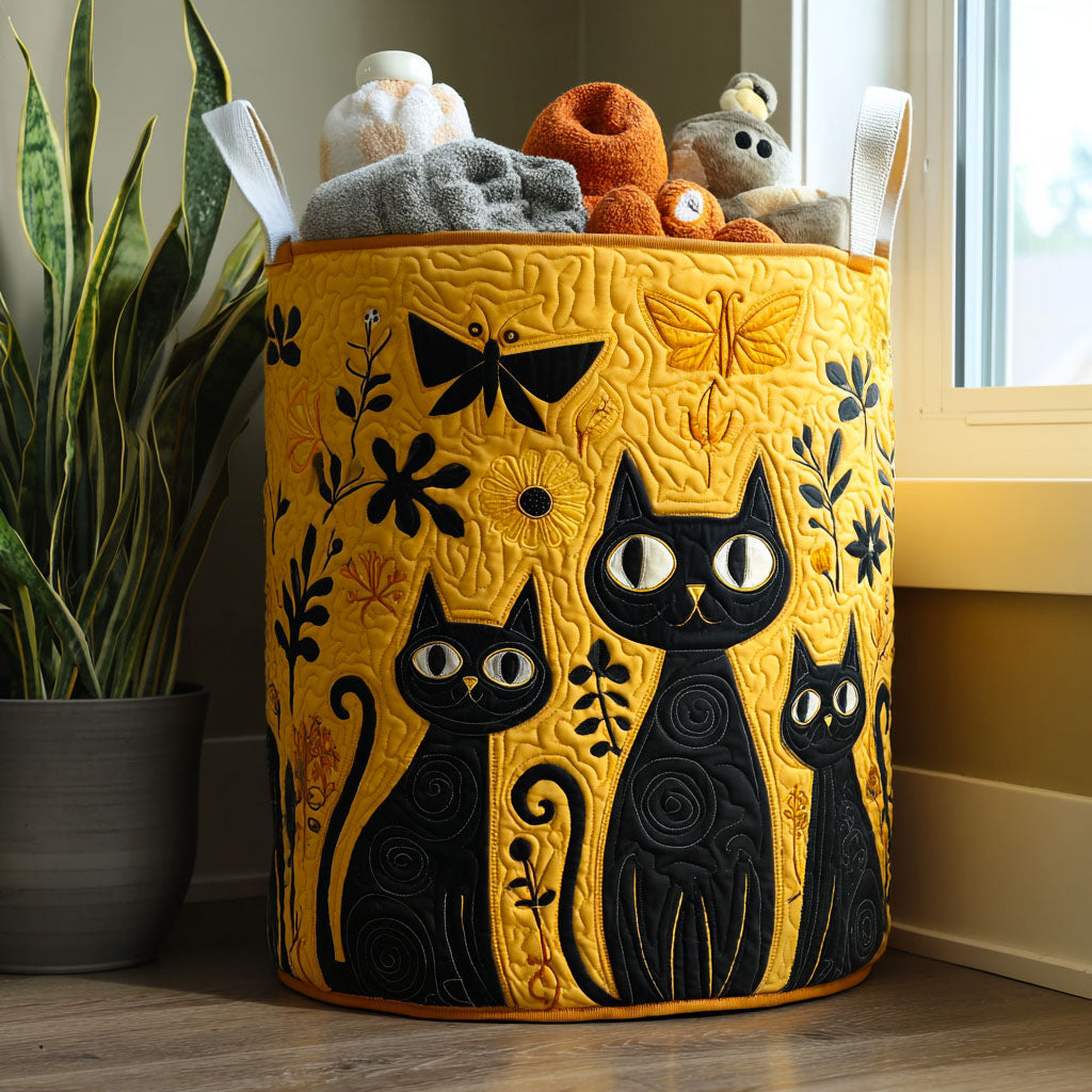 Quilted basket with black cats