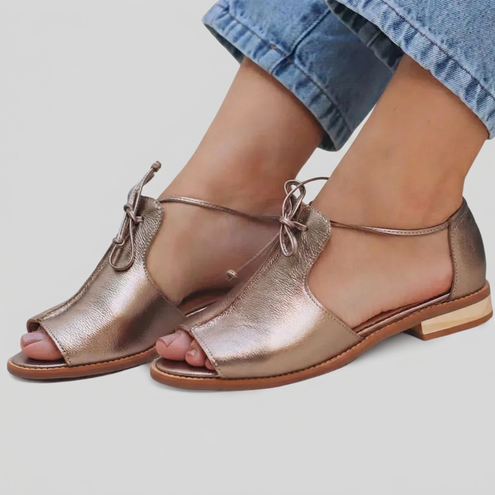 Cloe | Leather Sandals with Straps
