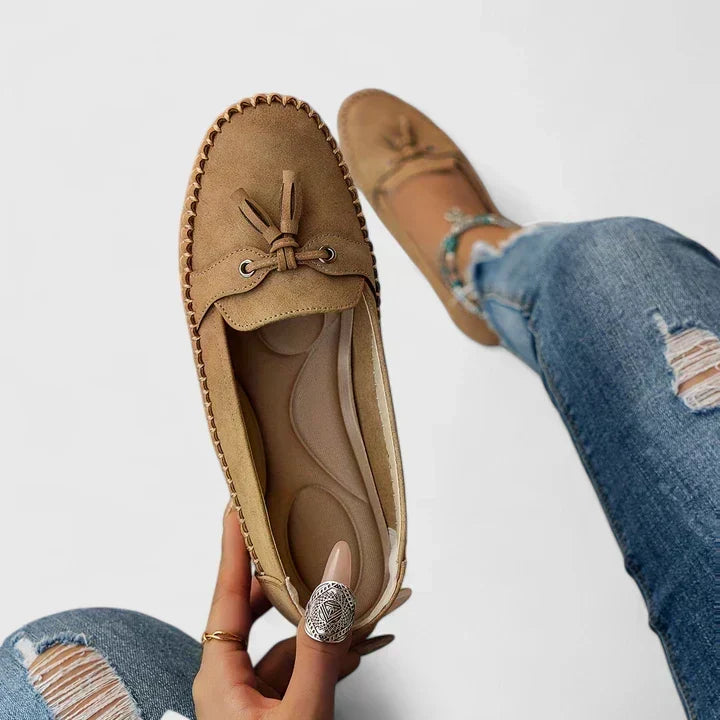Pauline | Women's Moccasins with Bow